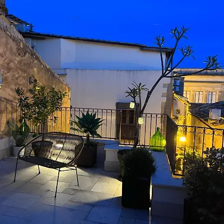 Sikelikos Apartment Noto Exterior photo