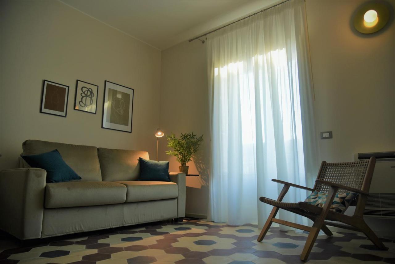 Sikelikos Apartment *